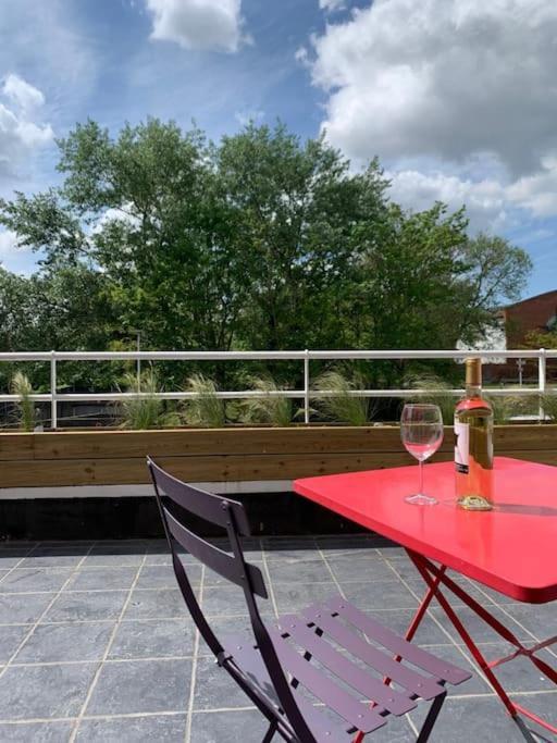 Au 154 Bis - Joli Appartement Avec Grande Terrasse Et Proche De La Plage A Malo Dunkirk Exterior foto